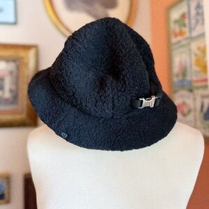 Lululemon Sherpa Bucket Hat